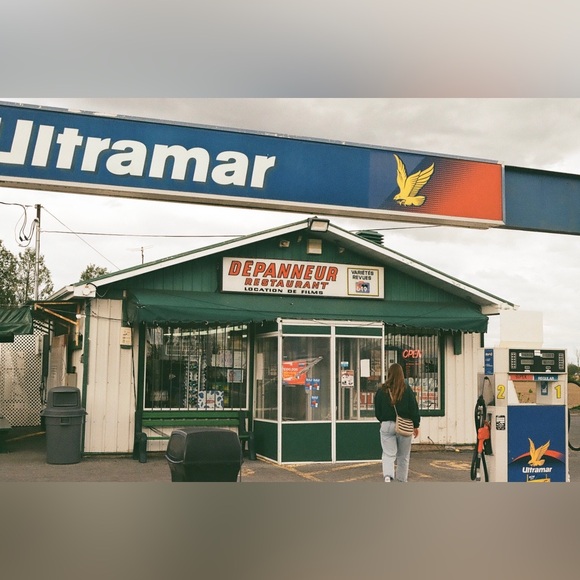 Canon AV-1 - Picture 10 of 11